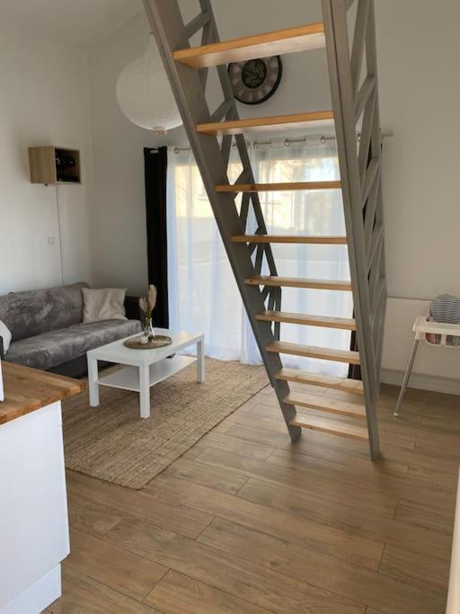 Logement Avec Mezzanine Tremblay-en-France Exterior photo